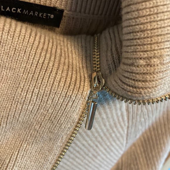 LAST CHANCE! White House Black Market Tan Turtleneck Sweater - Picture 6 of 7